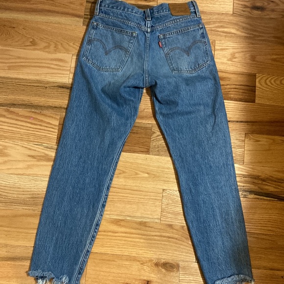 Levi’s wedgie jeans - Picture 2 of 5
